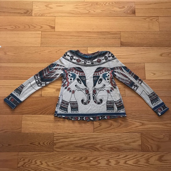 Gaze USA Long Sleeve Elephant Print Top - Picture 2 of 5